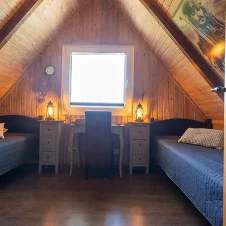 Oh 24 - Seeraeuber Komfort Ferienhaus *
